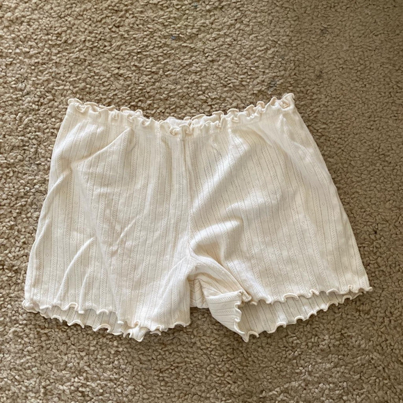 Poof Shorts Size Medium Beige Light Pink - Picture 1 of 5